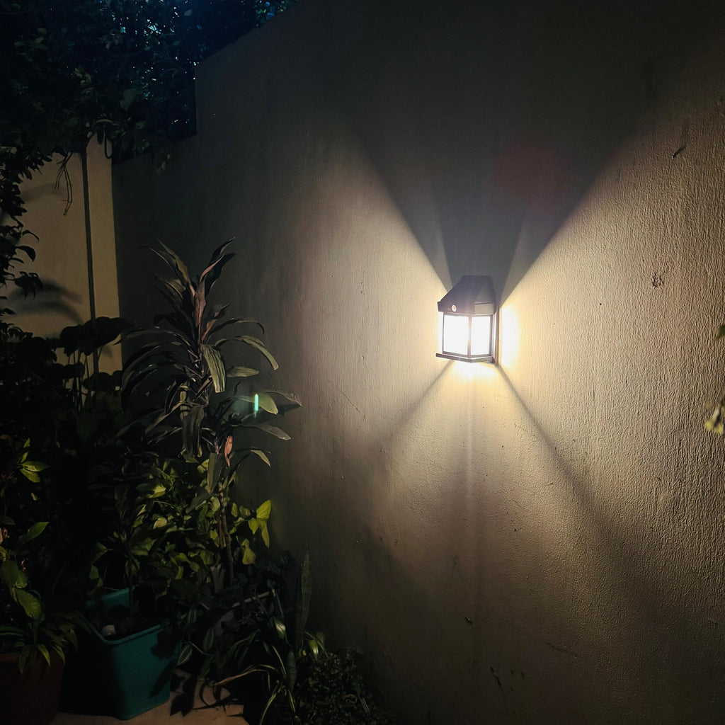Solar Wall Light